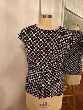 Max Mara studio flowers printed top 
size M